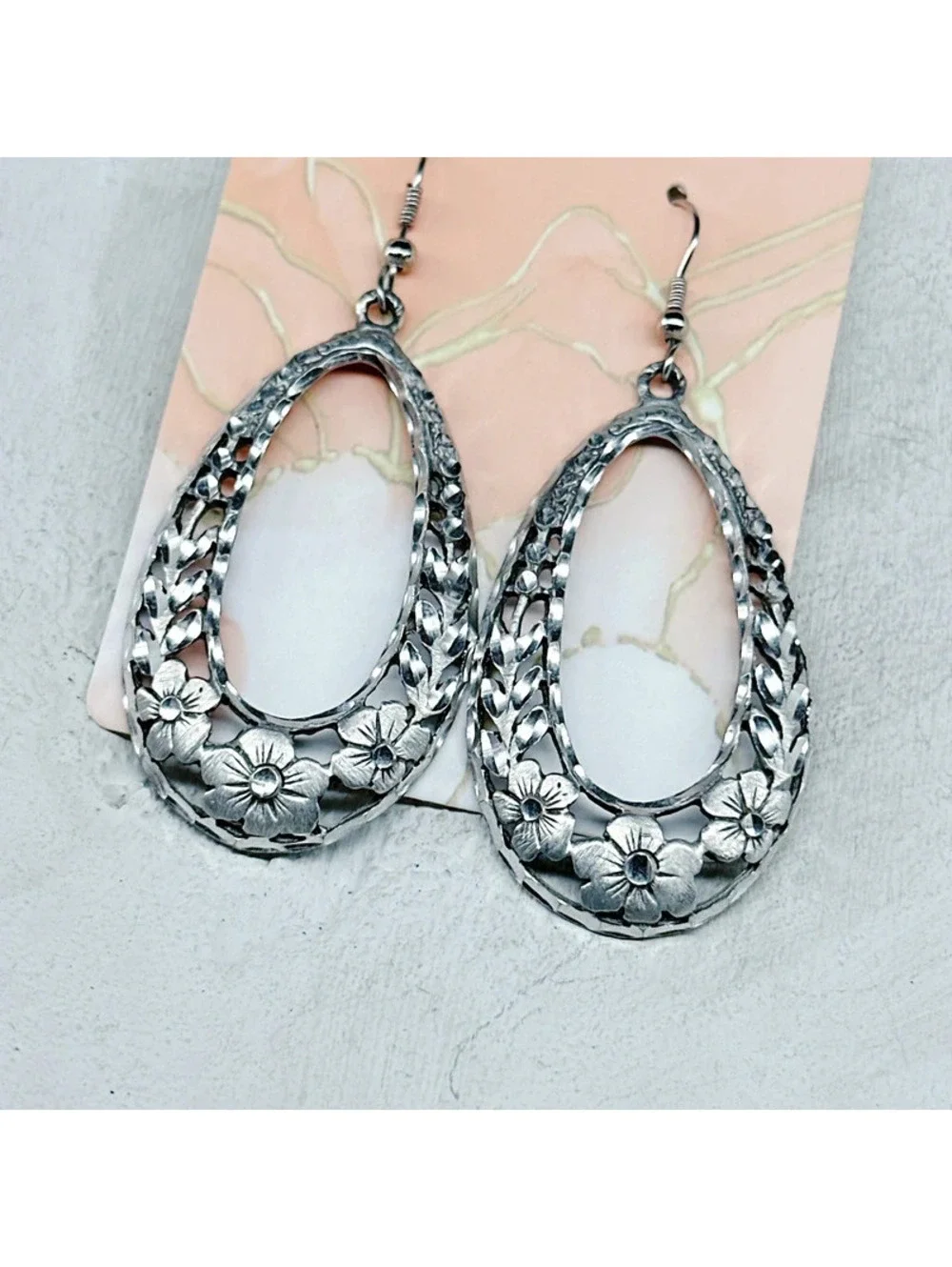 845mc. Pewtertone Floral Earrings Heavy